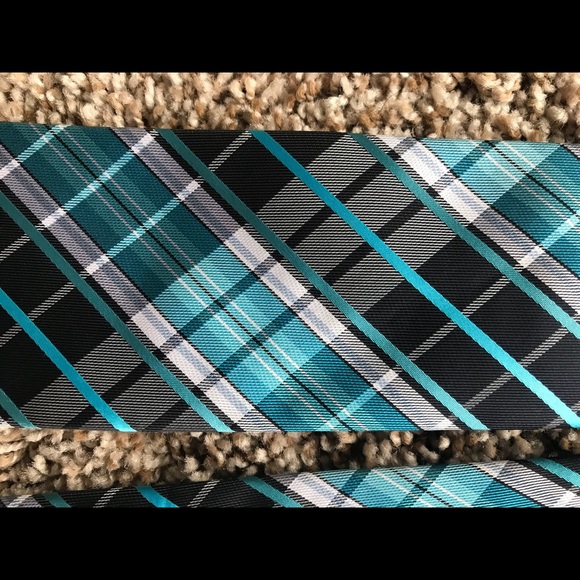 Plaid necktie - Picture 2 of 2